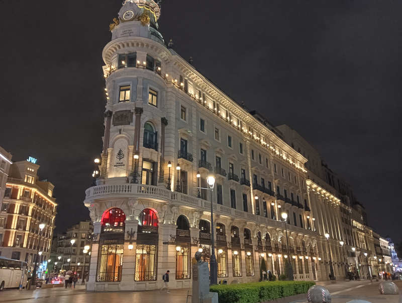 free tour de noche por madrid